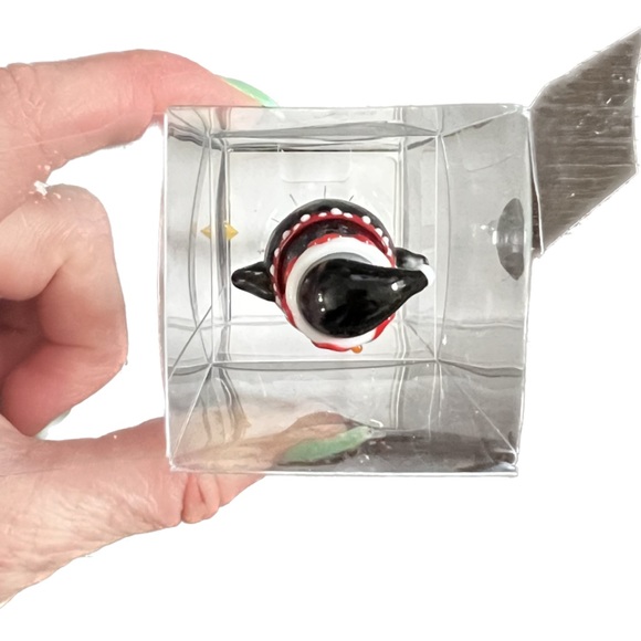 NWT PENGUIN CHRISTMAS WINE STOPPER - Picture 3 of 5